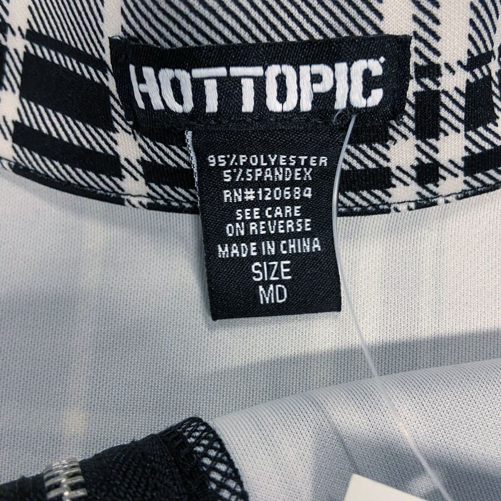 Hot Topic | NWT Black & White Plaid O-Ring Skater Skirt Pockets, Junior’s Medium - Picture 4 of 12